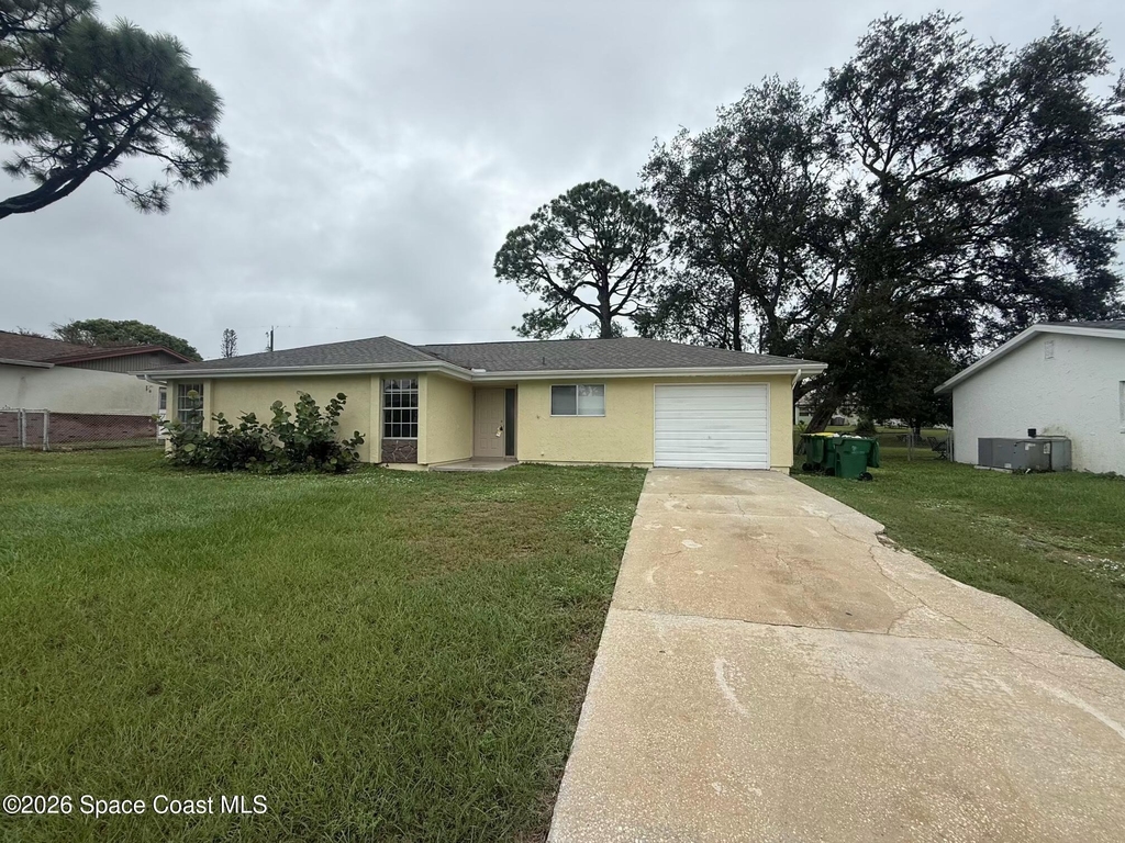 1200 Vineland Street - Photo 0