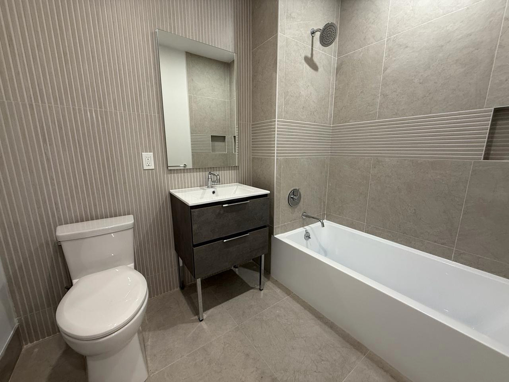 706 East 32nd Street - Photo 7