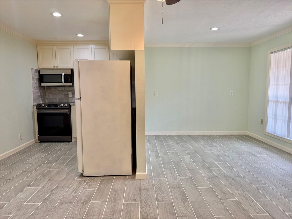 1311 Antoine Drive - Photo 13