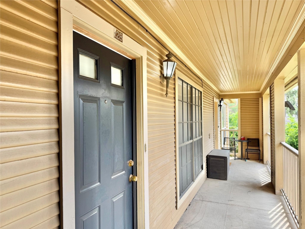 1311 Antoine Drive - Photo 2
