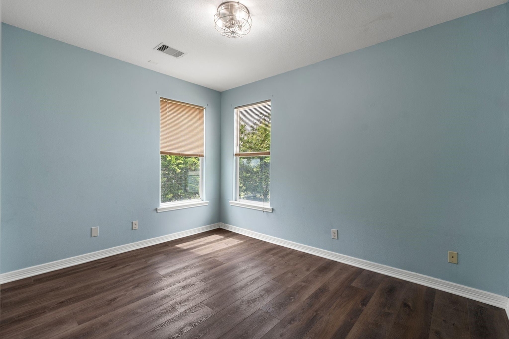 100 Avenue A - Photo 25