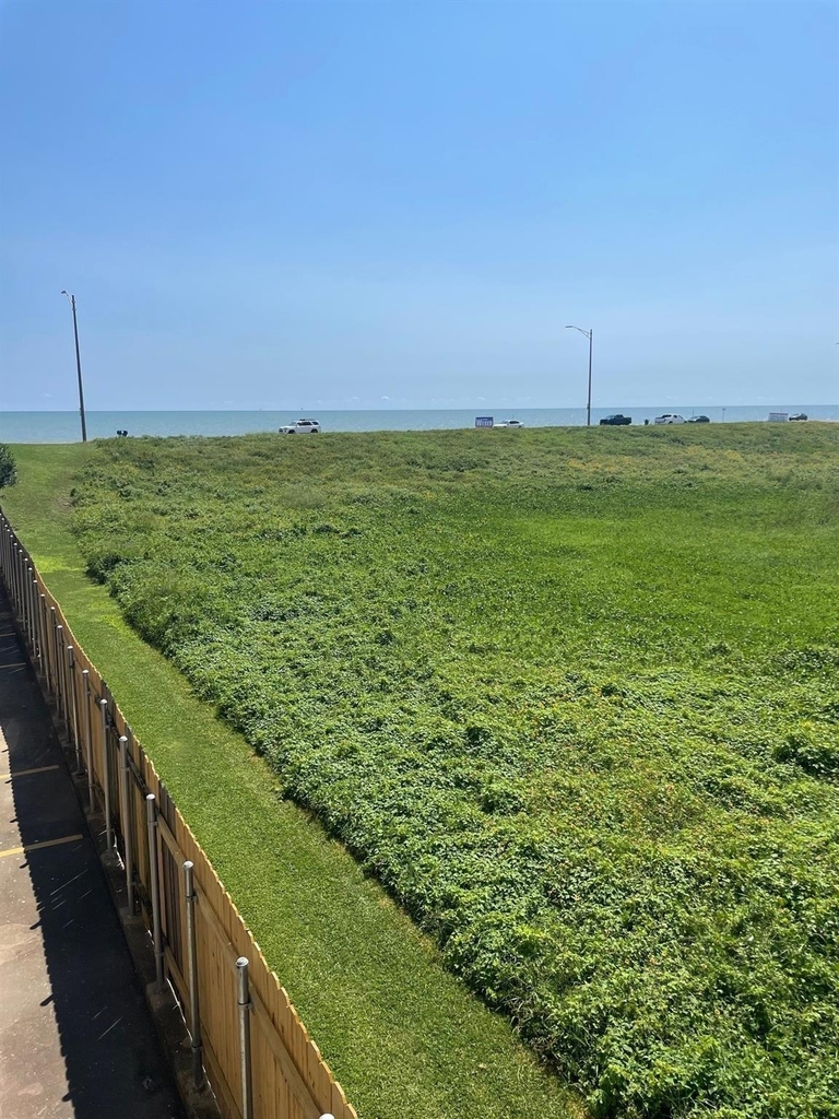 7312 Seawall Boulevard - Photo 16