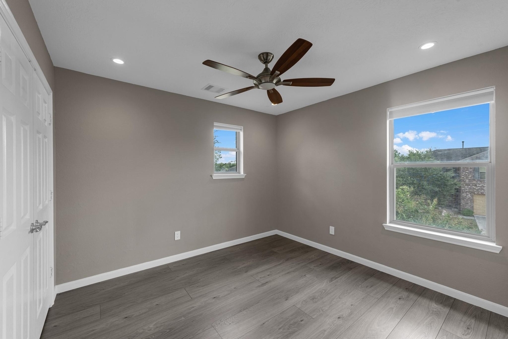15203 Sienna Glen Court - Photo 20