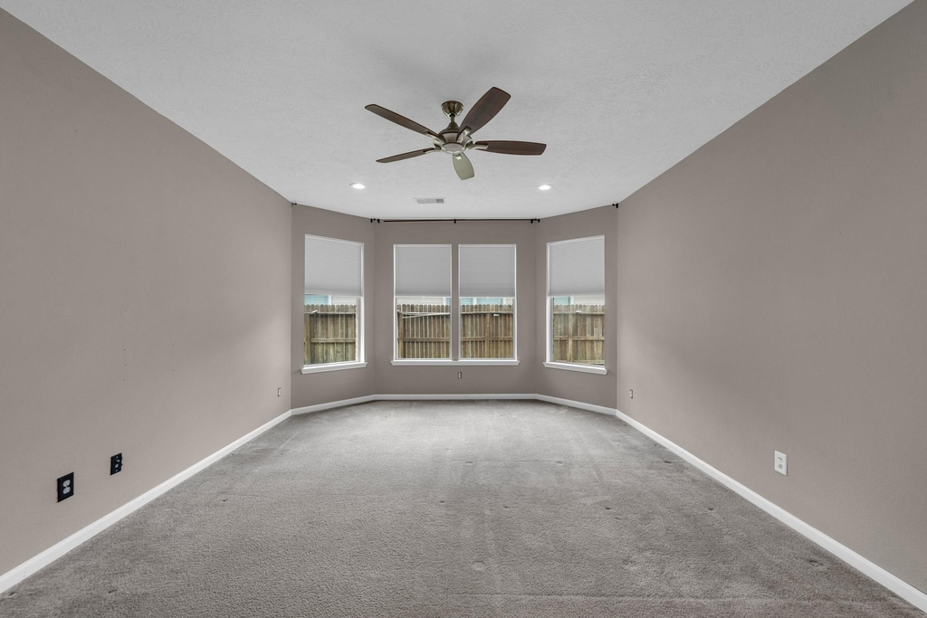 15203 Sienna Glen Court - Photo 11