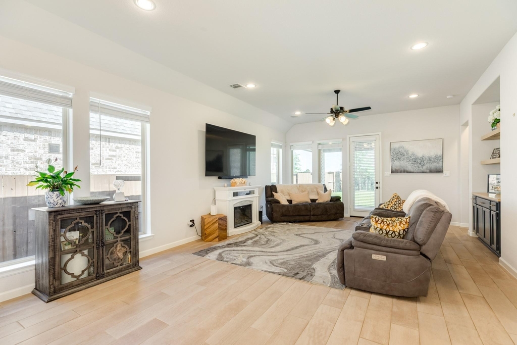 5023 Eliot Place - Photo 10