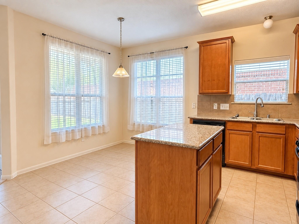 26410 Richwood Oaks Drive - Photo 3