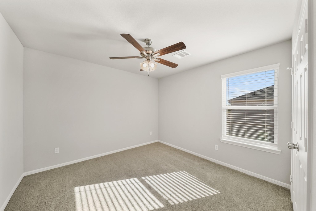 13434 Lucky Bill Lane - Photo 5