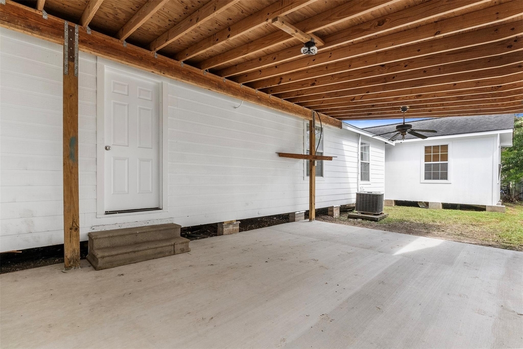 2701 Almendares Avenue - Photo 17