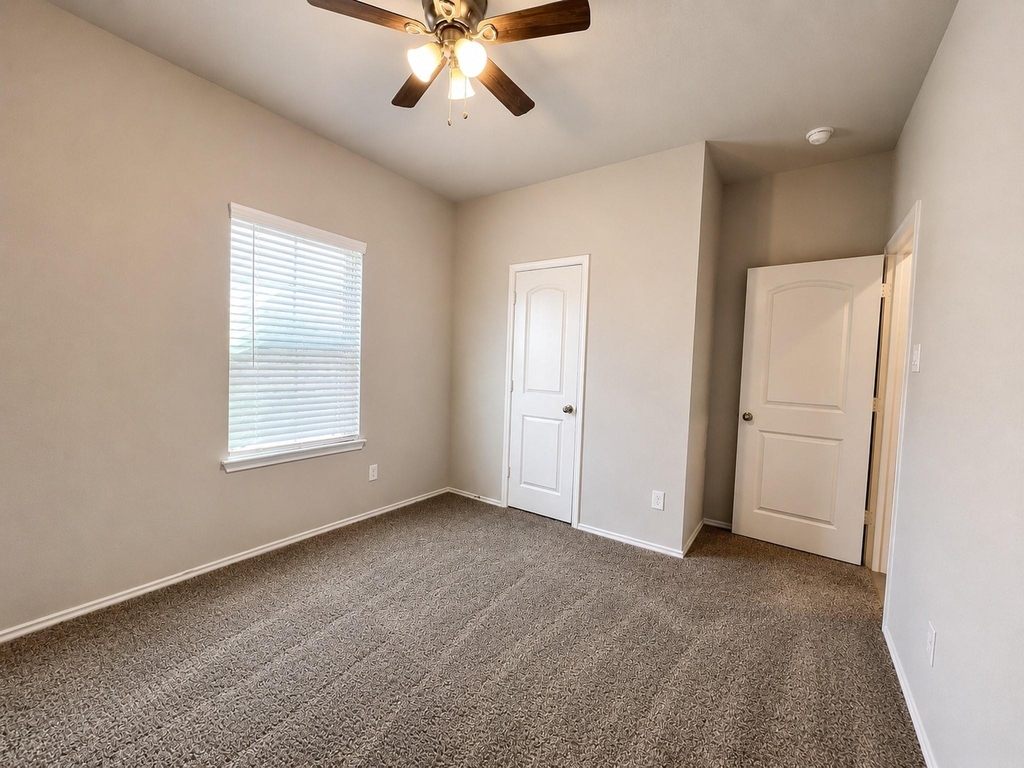 13821 Rock Island Trail - Photo 14