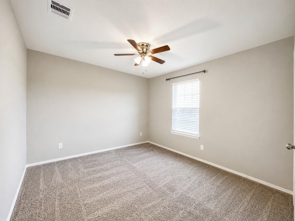 13821 Rock Island Trail - Photo 17