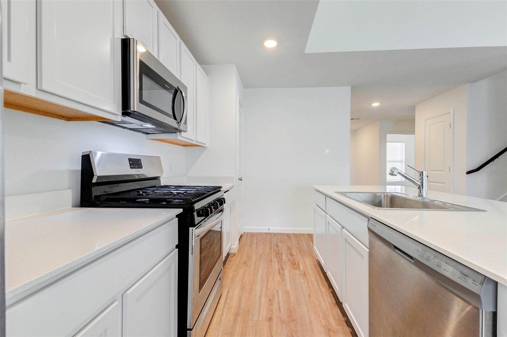 27030 Breakaway Lane - Photo 12