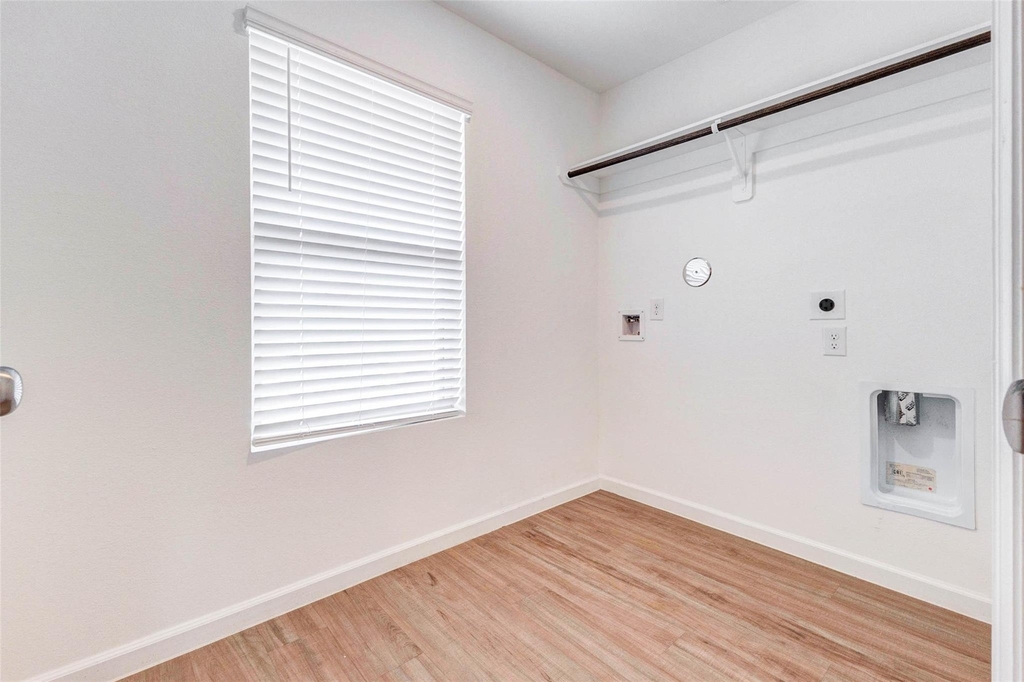27030 Breakaway Lane - Photo 33