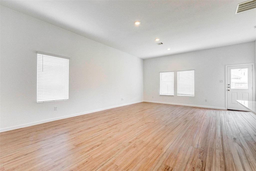 27030 Breakaway Lane - Photo 7
