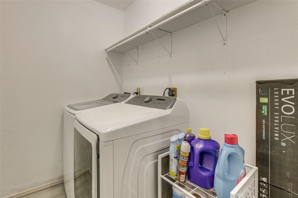 7114 S Dairy Ashford Road - Photo 10