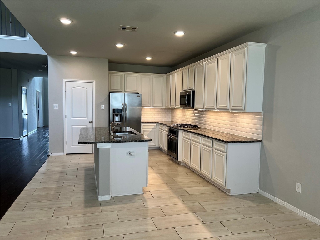 23527 Prato Gardens Lane - Photo 3