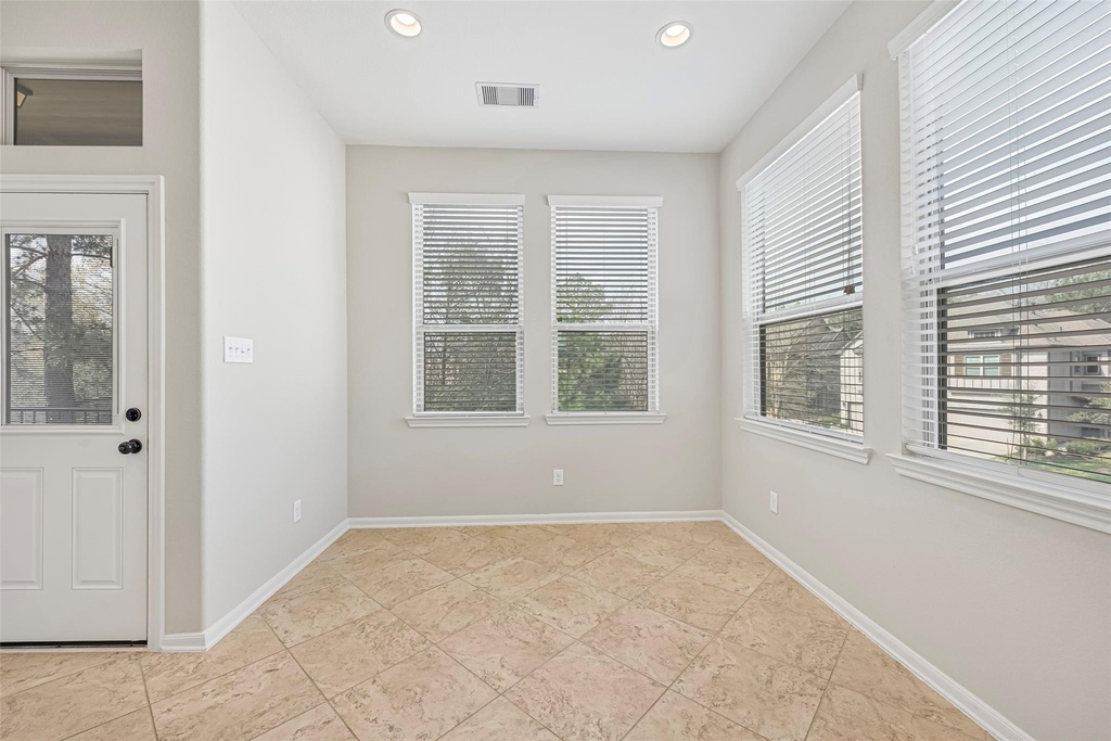 202 Cheswood Forest Place - Photo 14