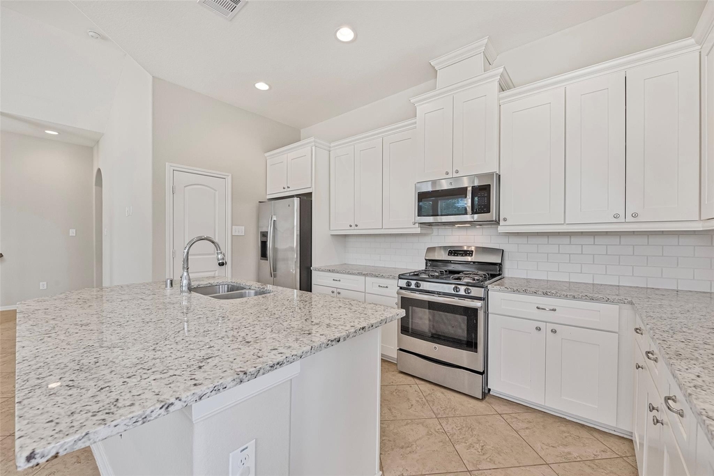 202 Cheswood Forest Place - Photo 12