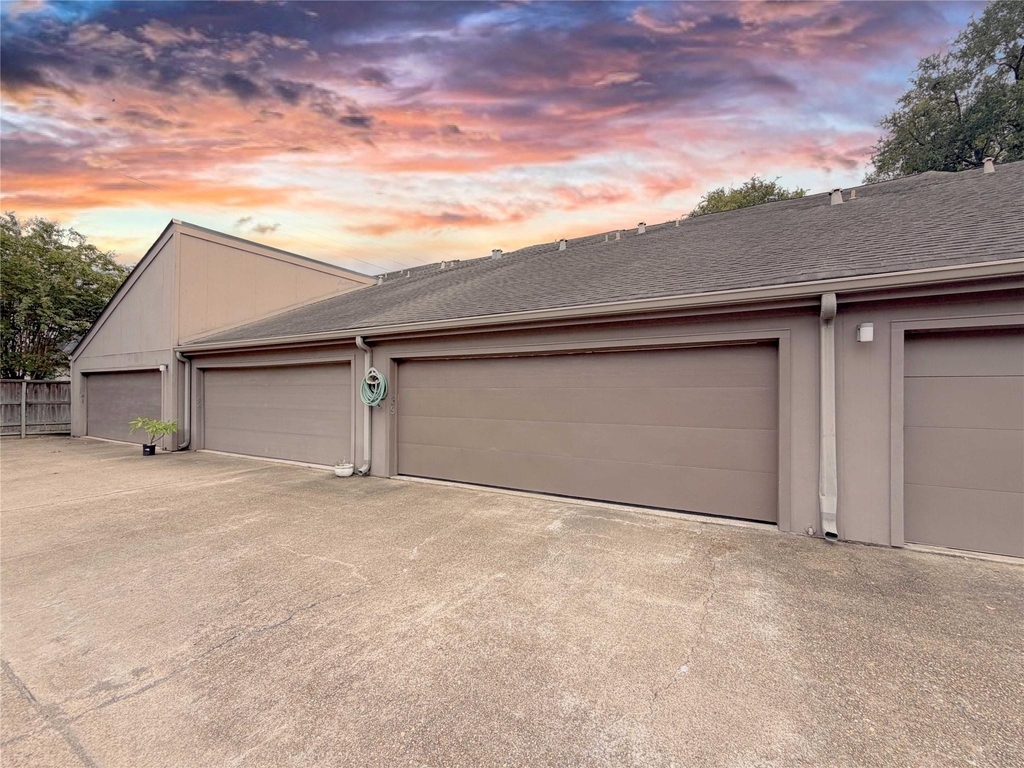 1201 Bering Drive - Photo 18