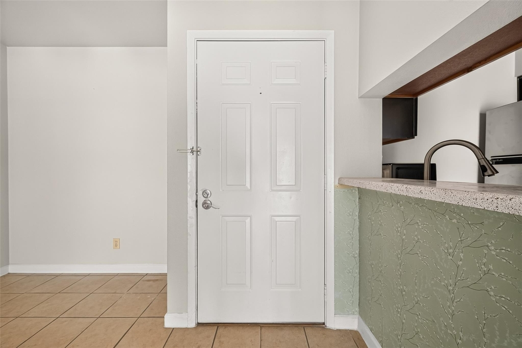 206 Plaza Verde Drive - Photo 13