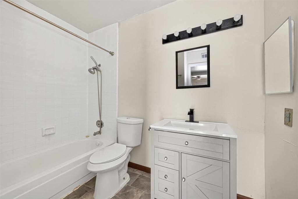 206 Plaza Verde Drive - Photo 33
