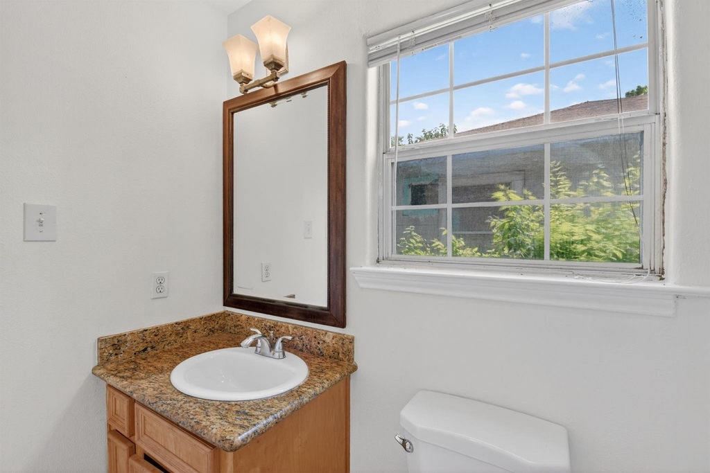 7013 Saint Augustine Street - Photo 27