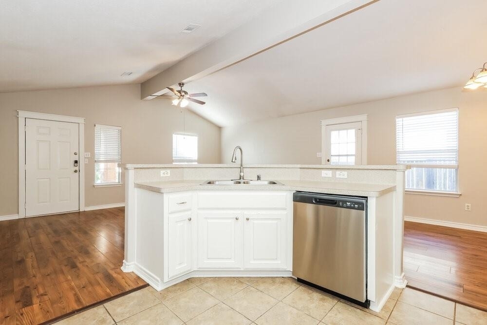 4723 Comal River Loop - Photo 6