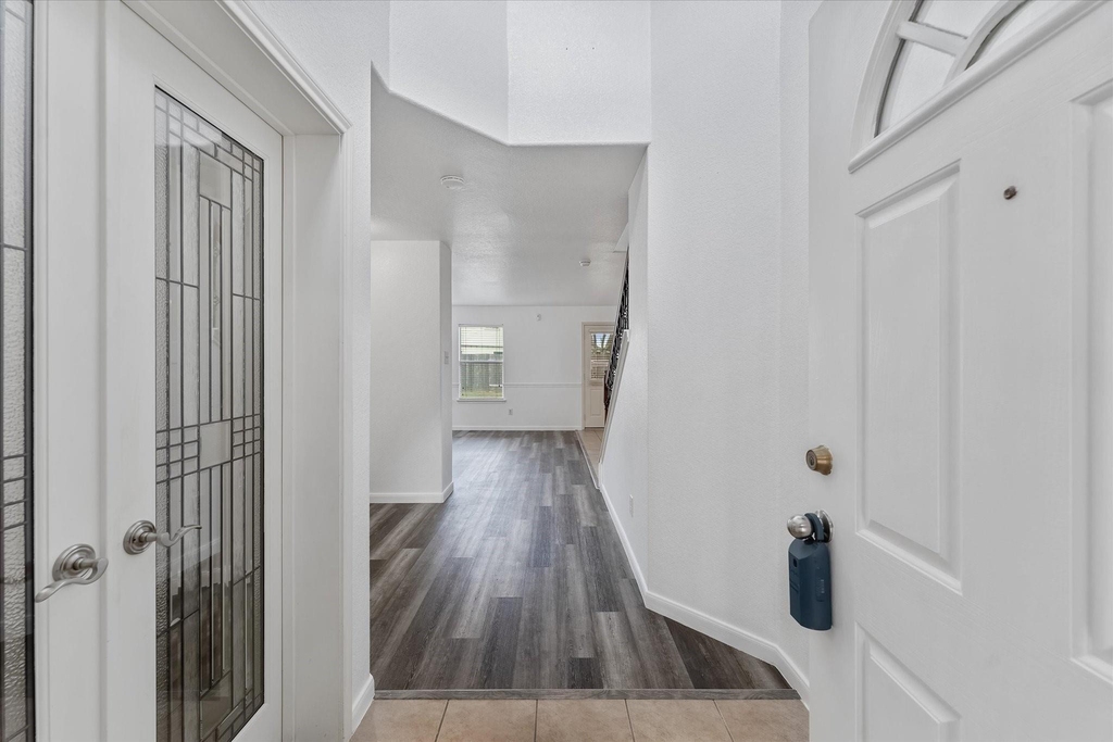 21335 Bella Dulce Court - Photo 4