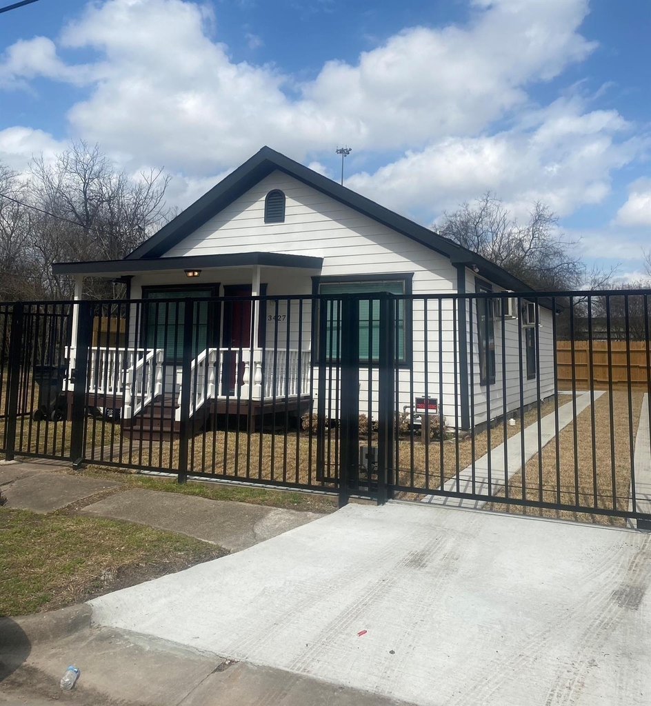 3427 Hadley Street - Photo 1