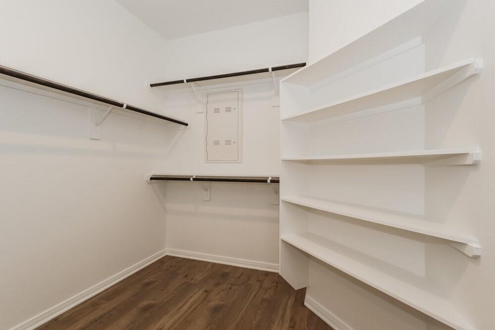 15648 Plum Brook Drive - Photo 6