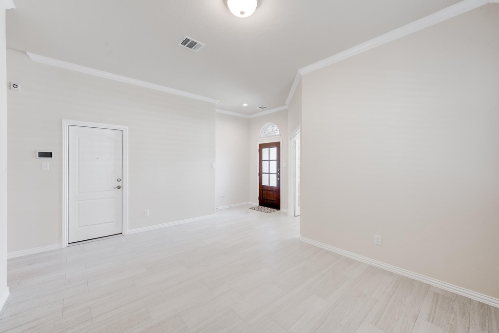 2414 Brich Manor Drive - Photo 7