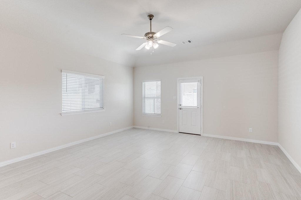2414 Brich Manor Drive - Photo 14
