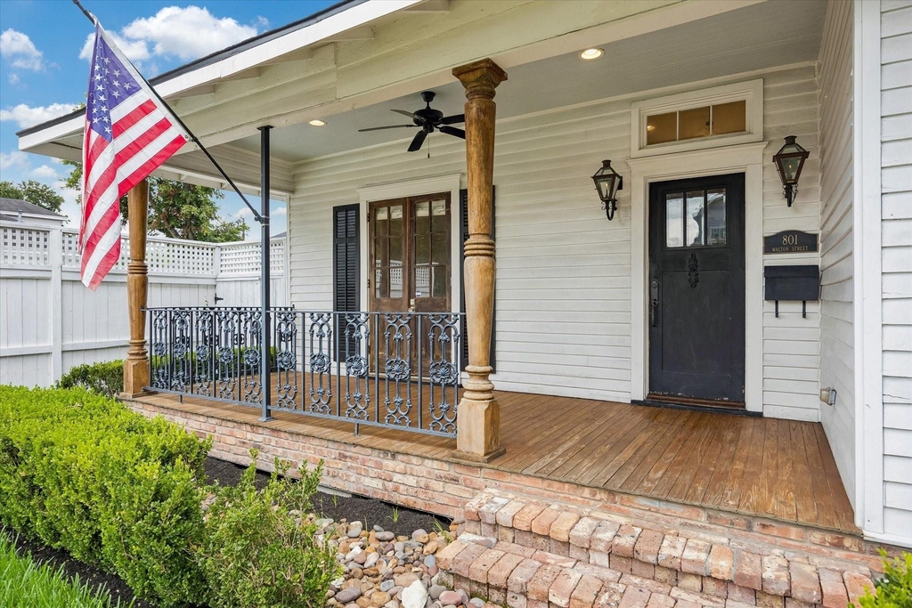 801 Walton Street - Photo 2