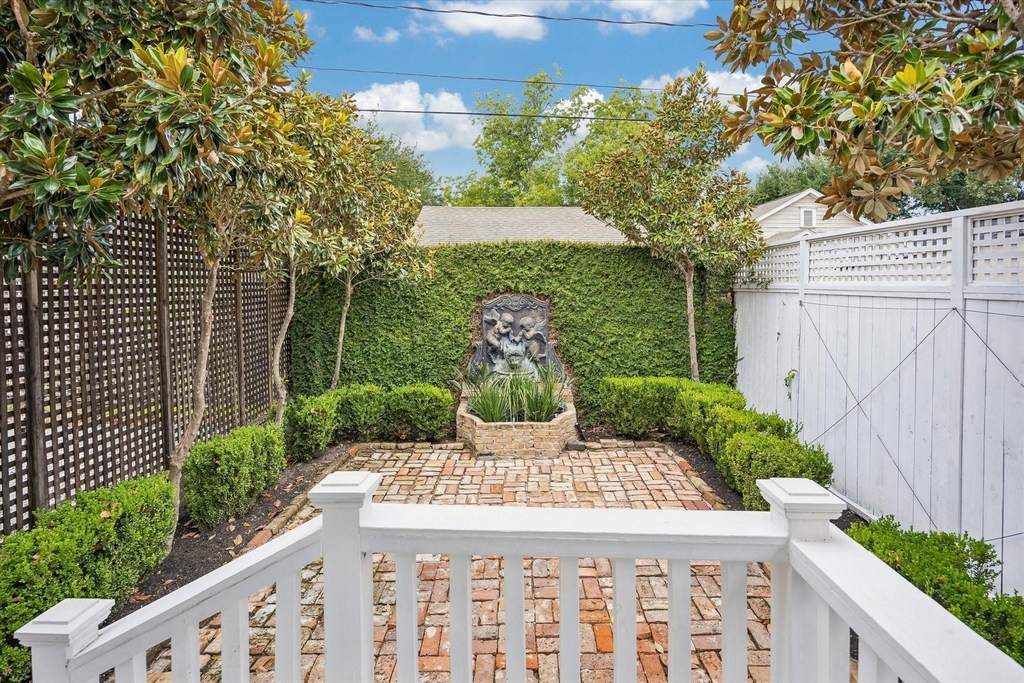 801 Walton Street - Photo 36