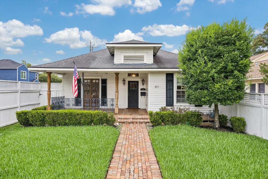 801 Walton Street - Photo 0