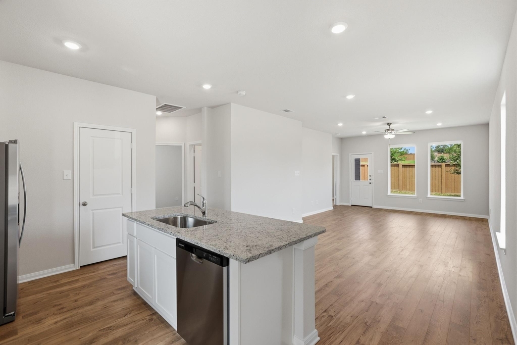 21623 Lotus Elm Street - Photo 4