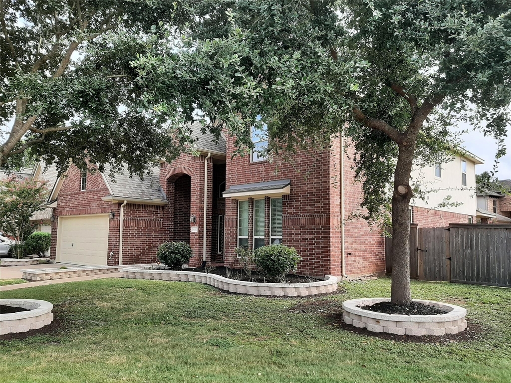 6002 Mangrove Falls Court - Photo 1