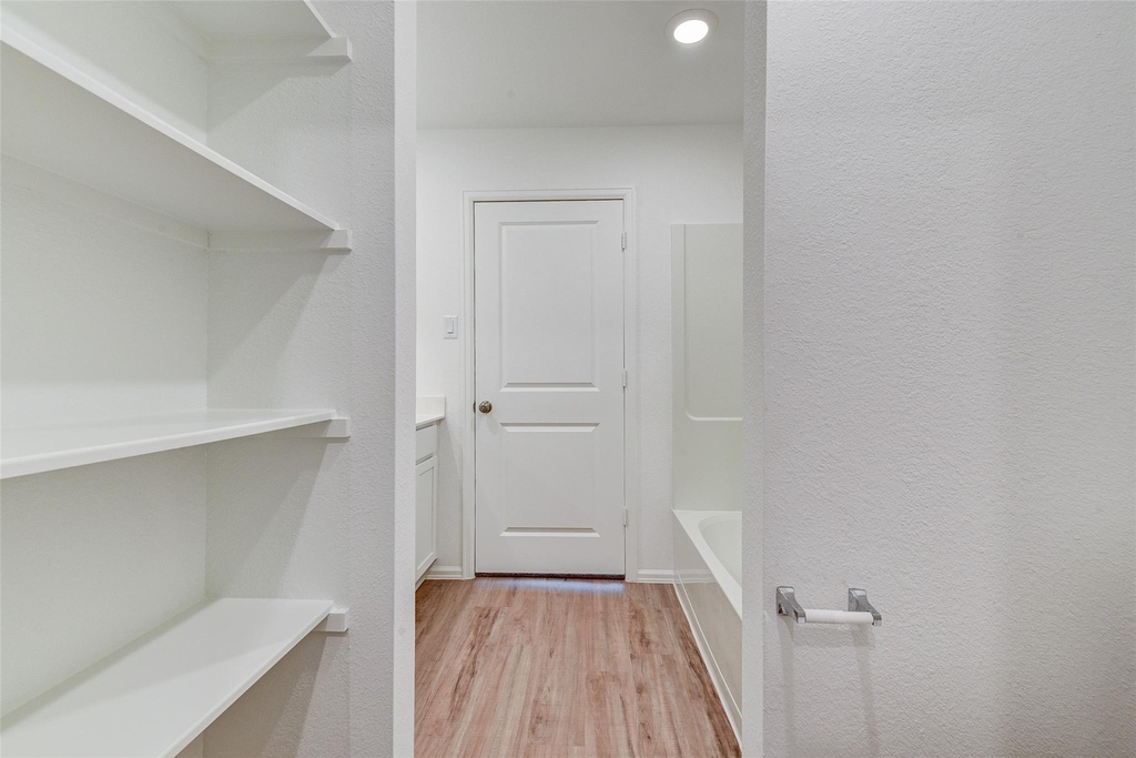 7418 Clover Chase Dr - Photo 16