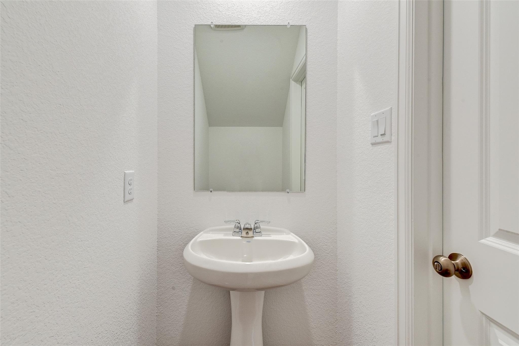 7418 Clover Chase Dr - Photo 11