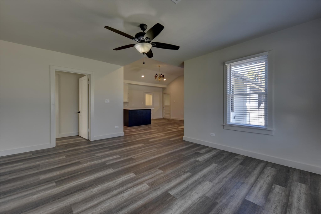 1311 Higgins Street - Photo 17