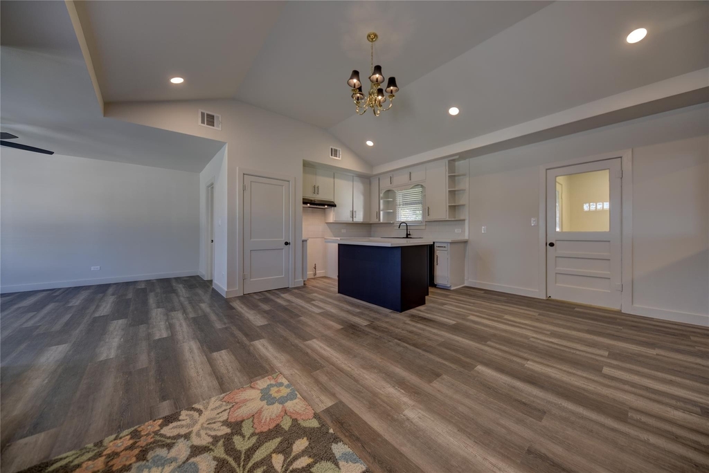 1311 Higgins Street - Photo 12