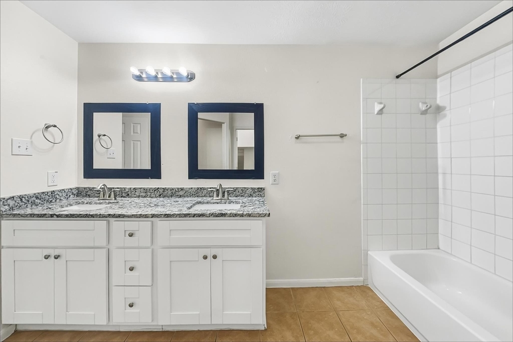 8339 Loetsch Ridge Way - Photo 9