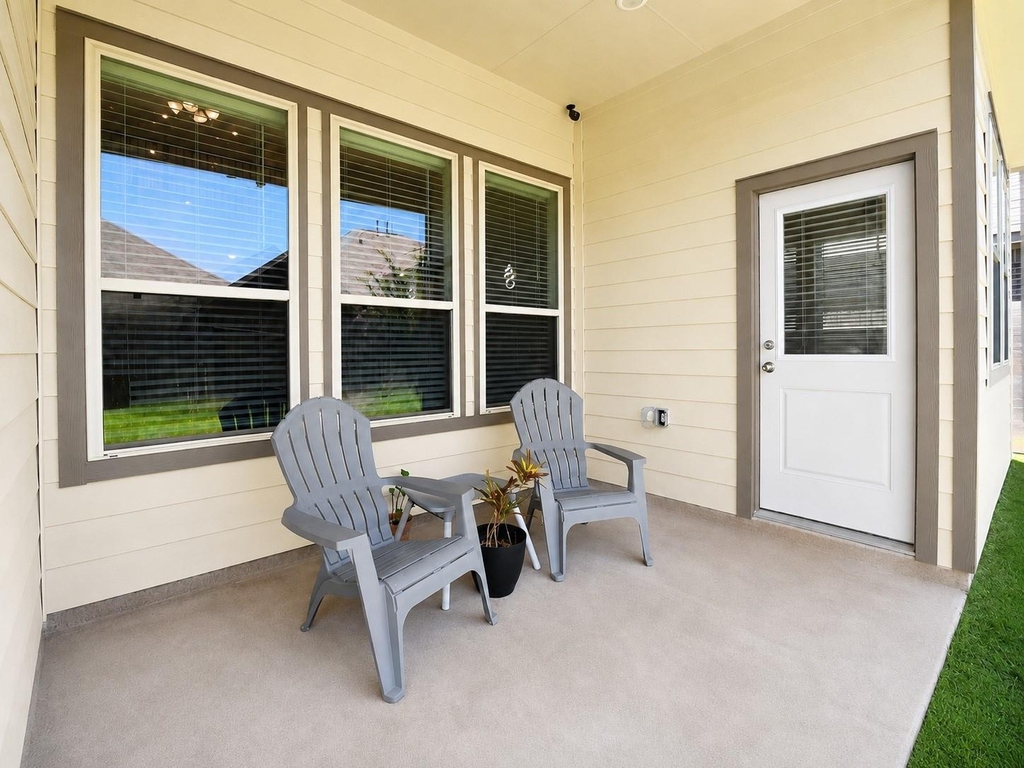 21024 Bracer Street - Photo 34