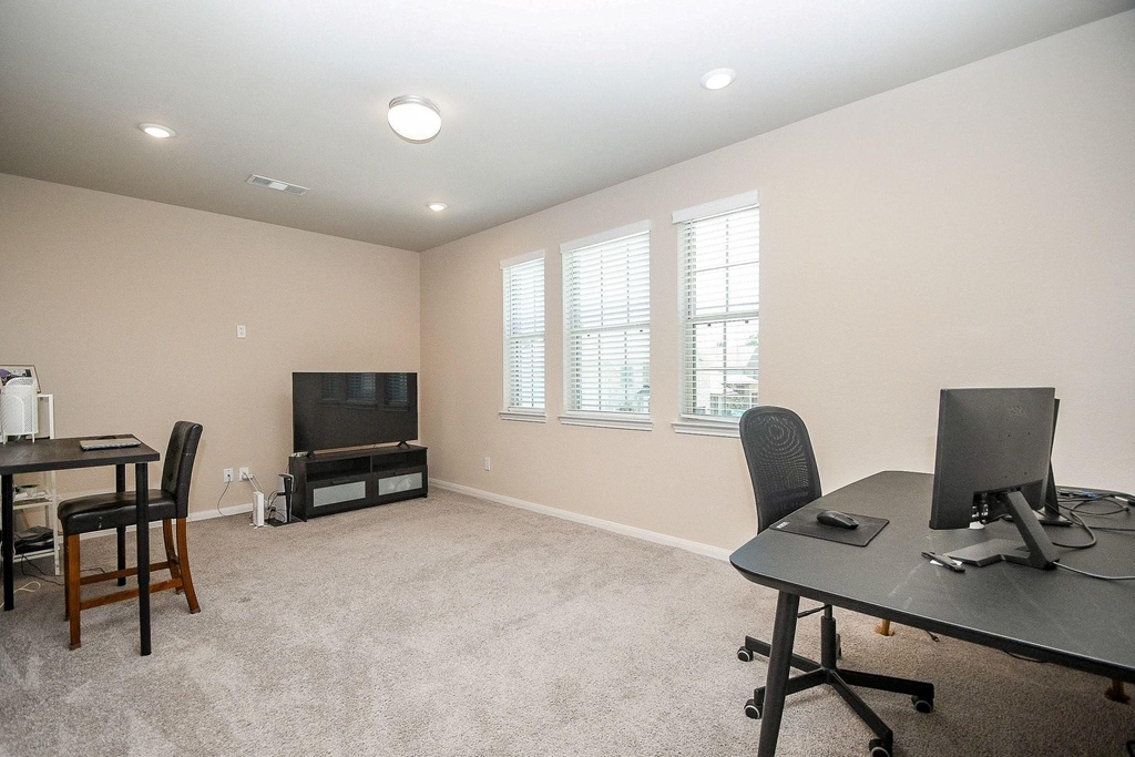 21024 Bracer Street - Photo 25
