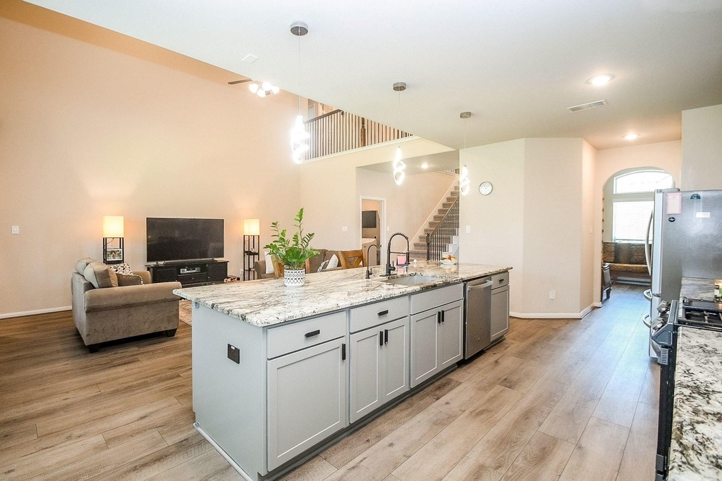 21024 Bracer Street - Photo 13