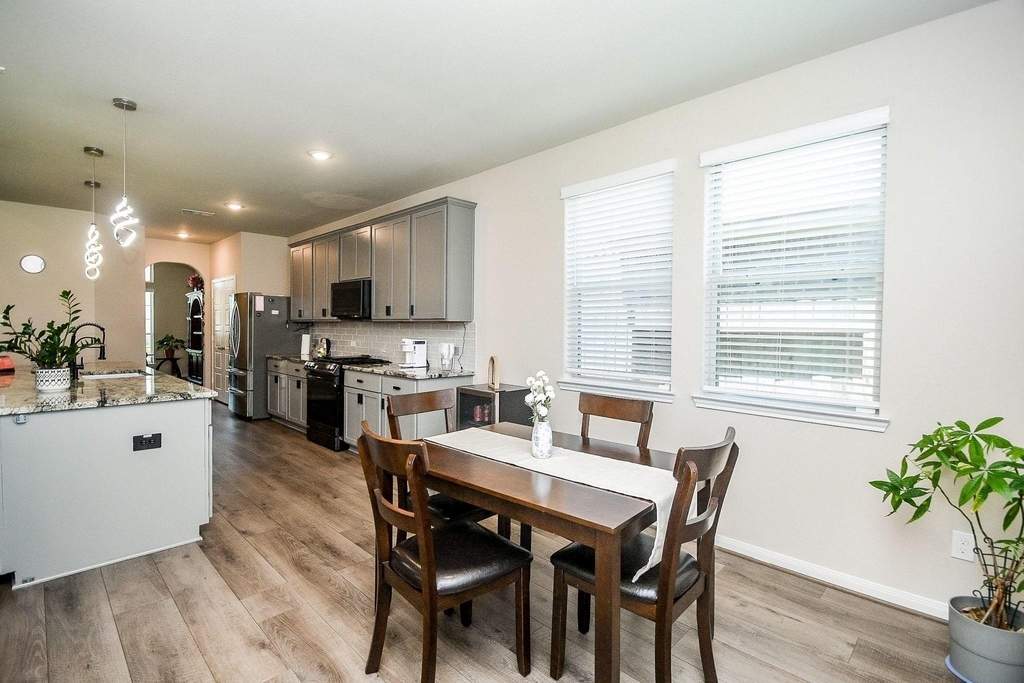 21024 Bracer Street - Photo 14