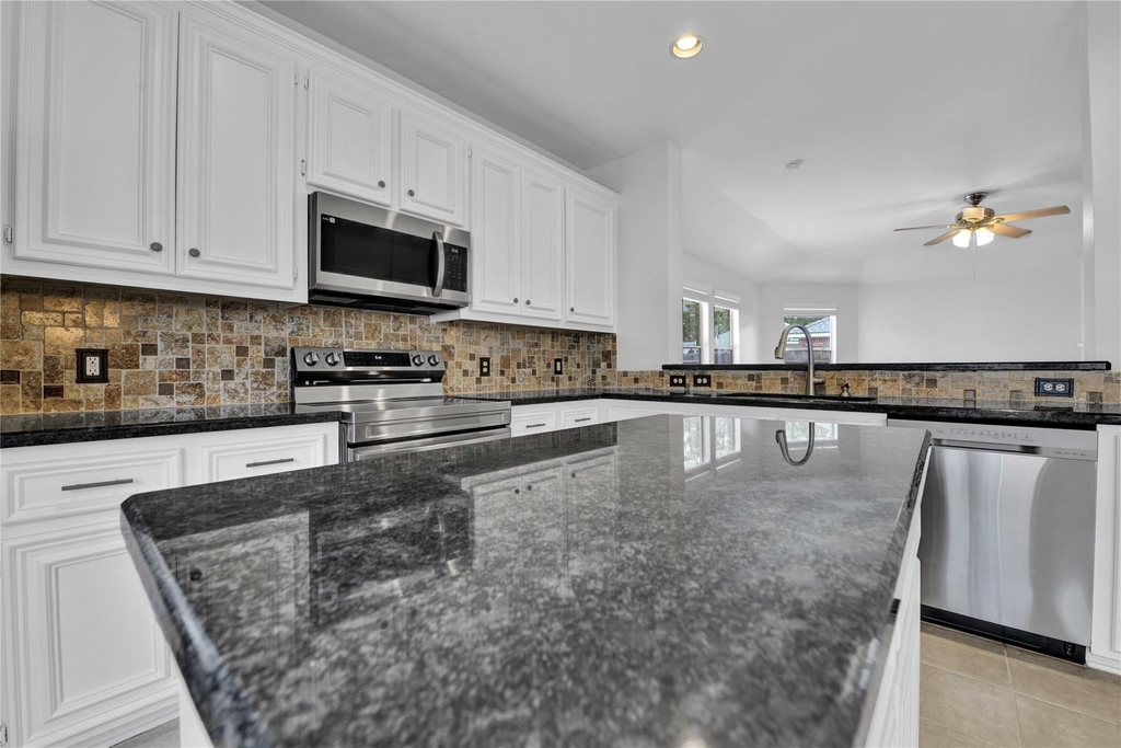 12927 Cascadia Knoll Court - Photo 18