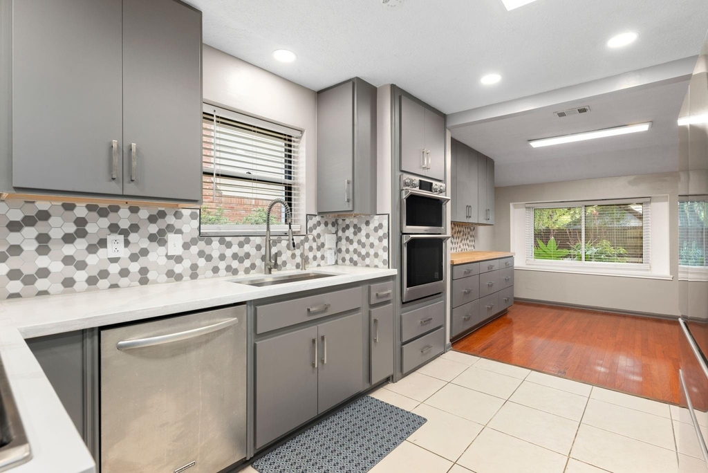 1858 Eagle Falls Drive - Photo 16