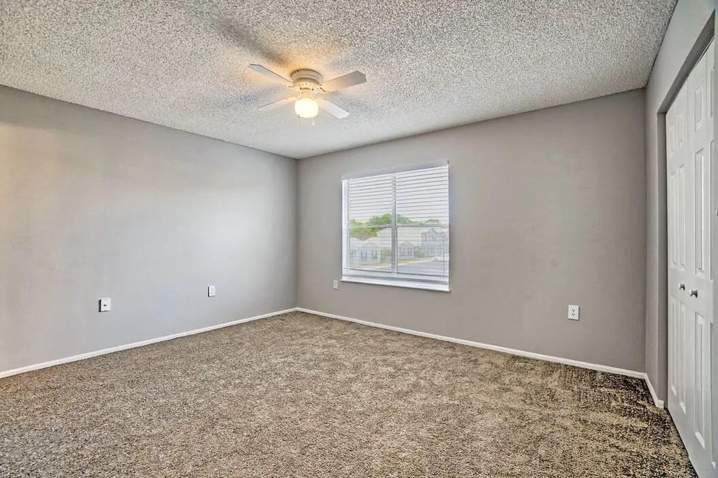 3001 Fountainhead Cir - Photo 15