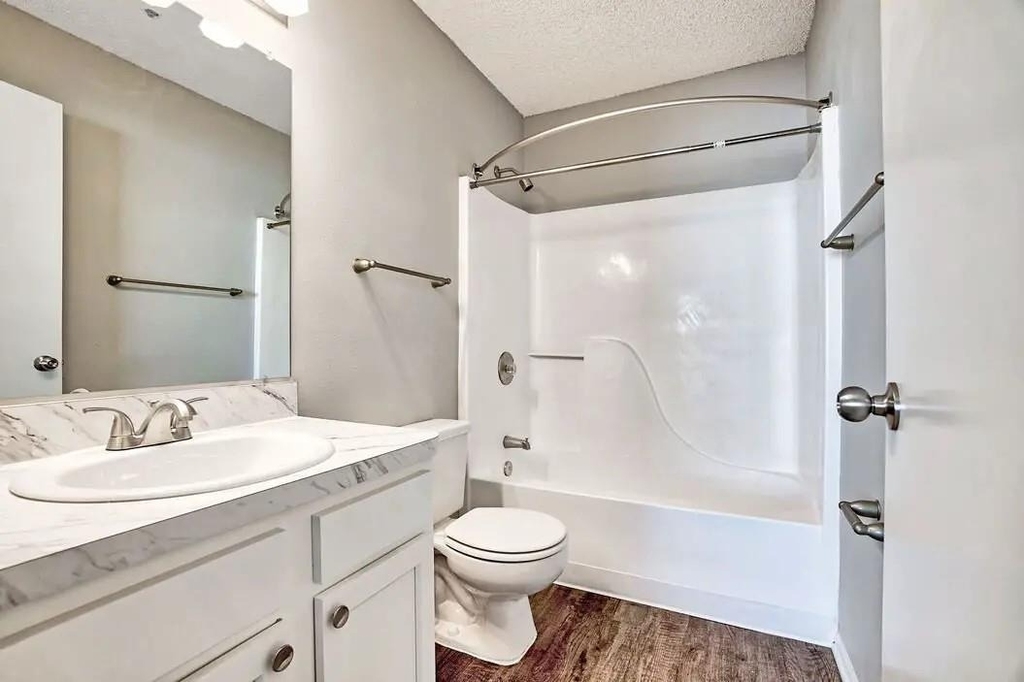 3001 Fountainhead Cir - Photo 9