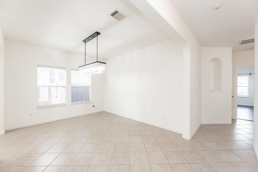25951 Ravenside Drive - Photo 8